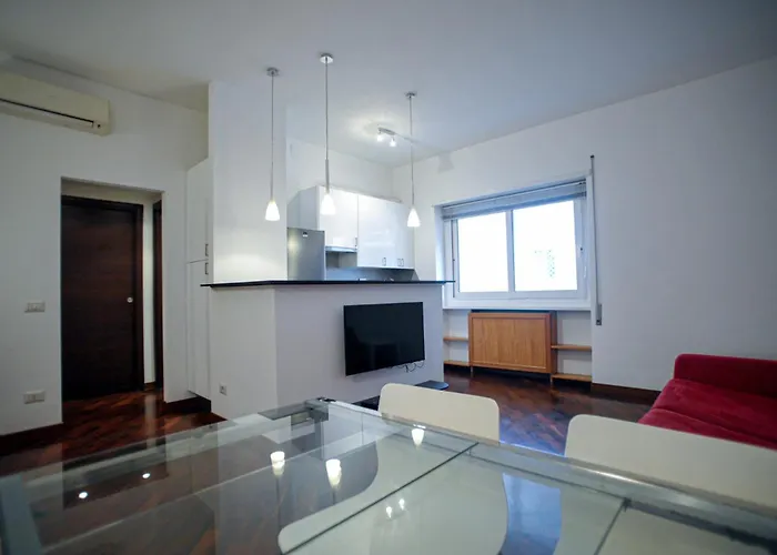 Ponte Milvio Cozy 1BR Apartment